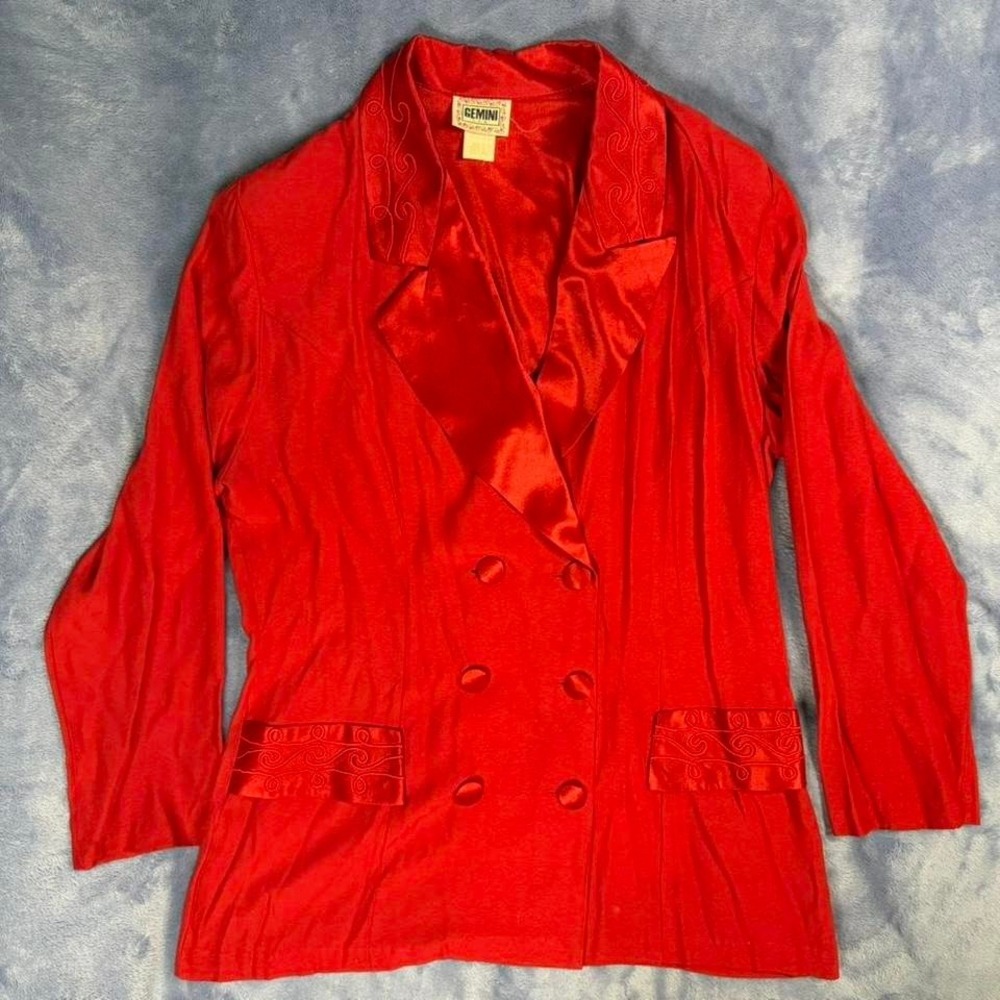 Red vintage 90s Gemini USA blazer with‎ satin details  Women Size L